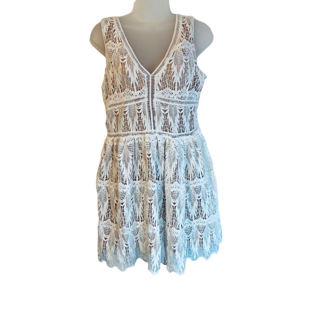 Lucca White Lace Dress Sz S